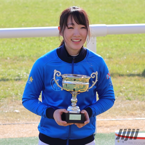 2024年のJRA女性騎手年表～まなみ年間ホープ賞選出から奈穂菜々の園田